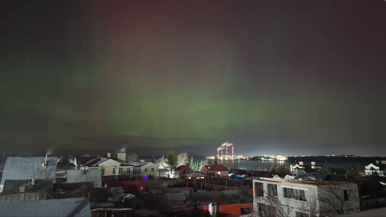 Жители Нижнего Тагила увидели северное сияние