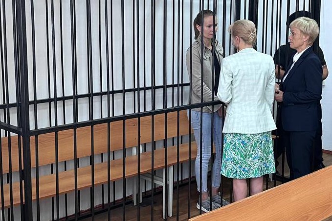 Женщину отправили под домашний арест до первого октября по факту обрушения дома в Нижнем Тагиле | Суд назначил слесарю Ерыкиной наказание домашнего ареста до первого октября